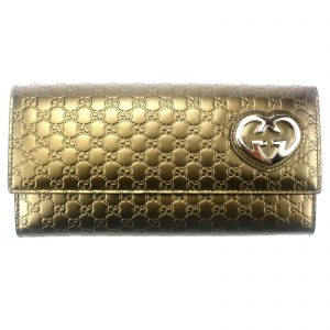 Authentic, New, and Unused Gucci GG Shine Heart Plaque Continental Clutch Wallet Olive Green 245728 front view